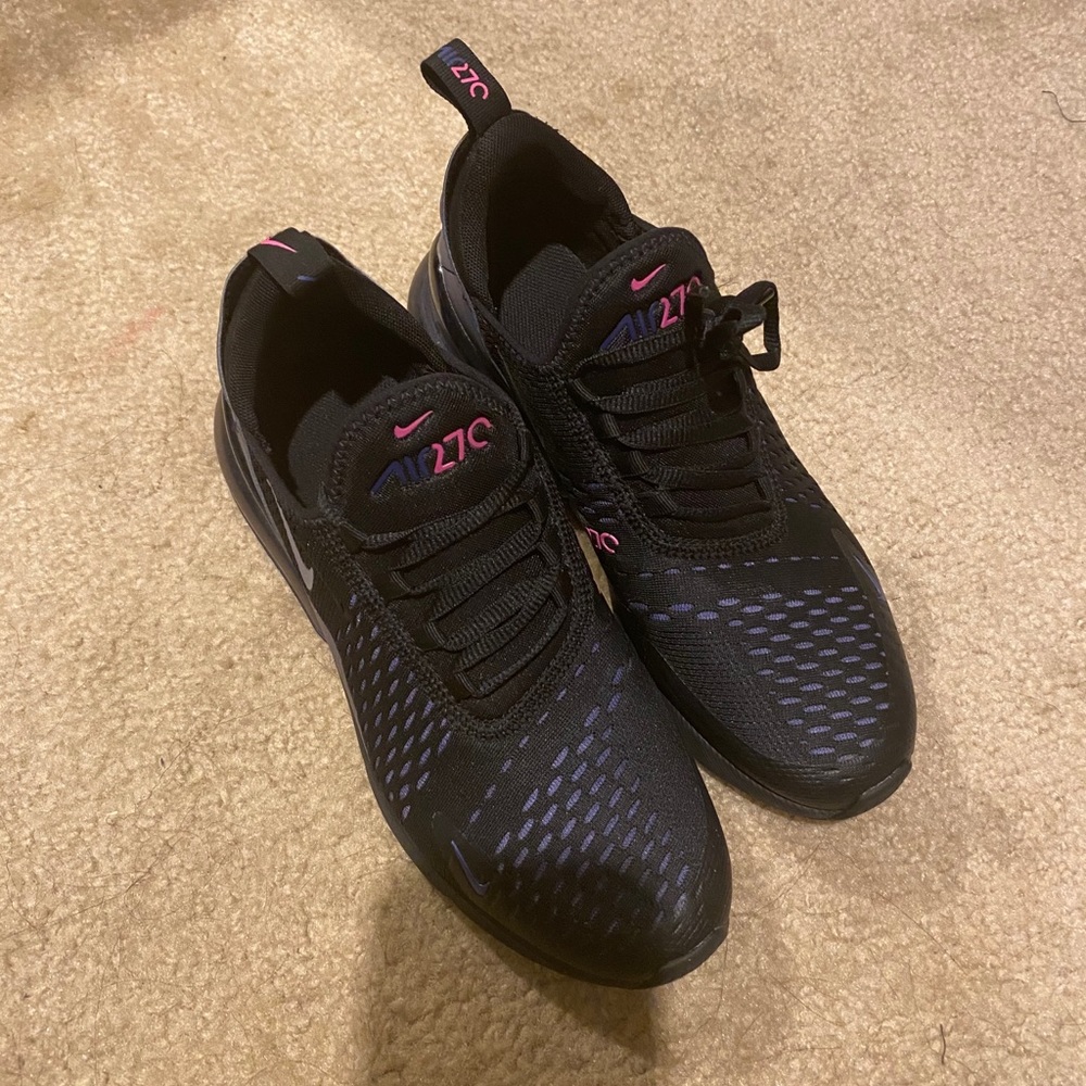 Nike Airmax 270 - new size 6Y